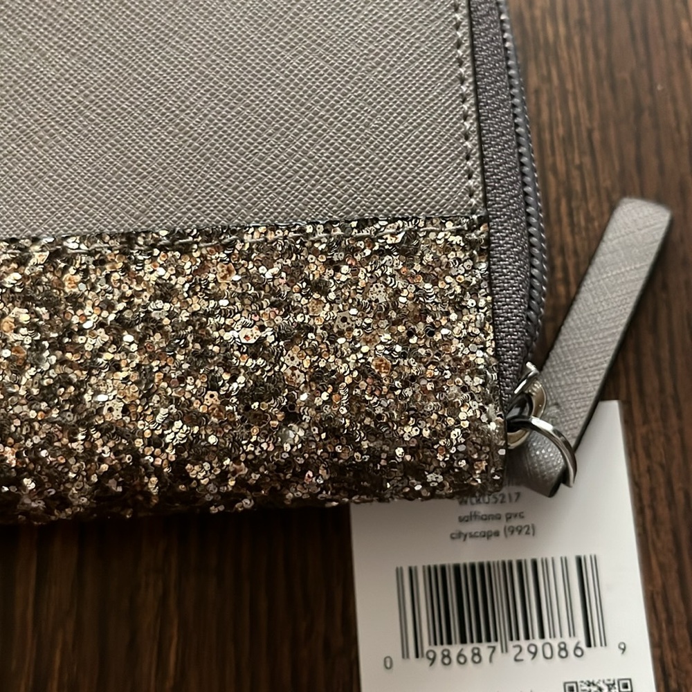Kate Spade large wallet perfect condition still looks new selling matching bag - Picture 3 of 6